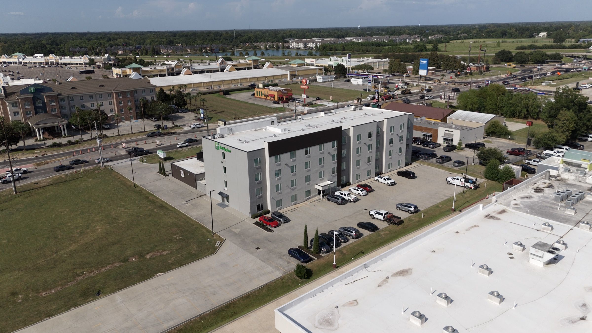 Holiday Inn, aerial view of the property from the street side