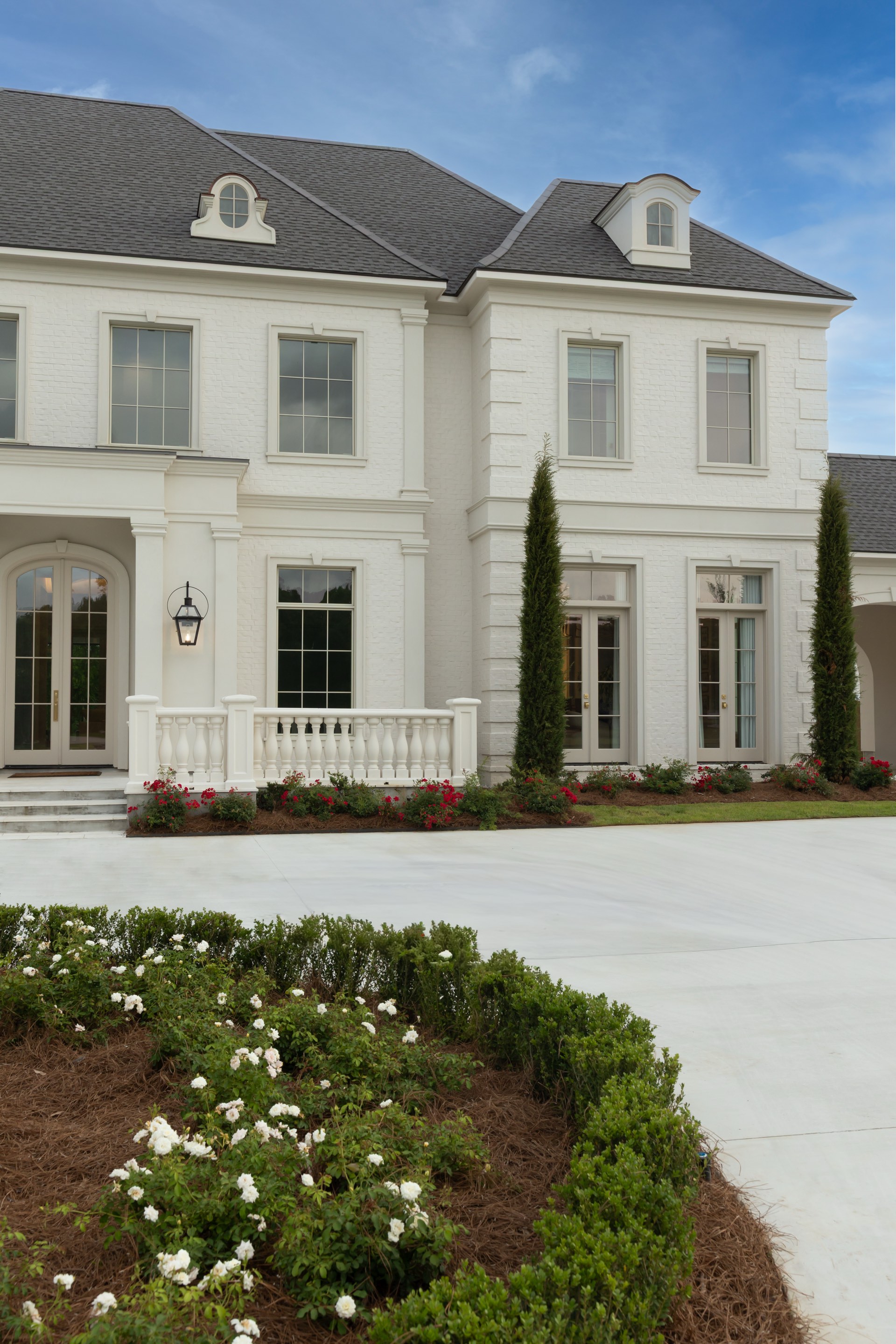 Laurel Lakes Ave, photo 2 of 7